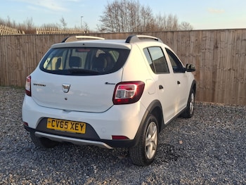 Used Dacia Sandero Stepway 2015 for sale - 77846630: Photo