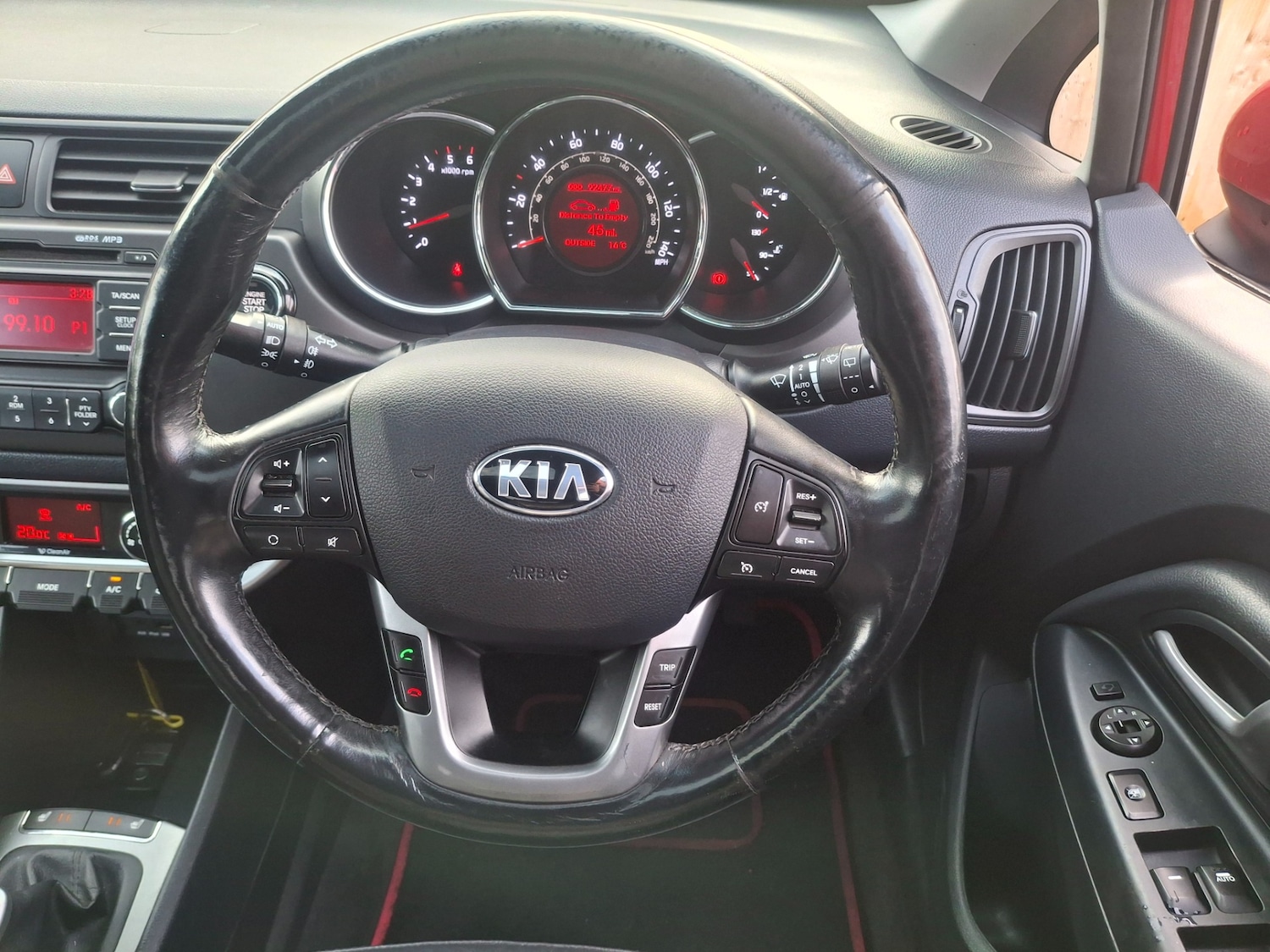 Used Kia Rio 2014 for sale - 76492469: Photo 7
