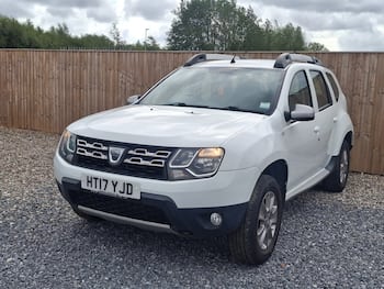 Used Dacia Duster 2017 for sale - 79692074: Photo
