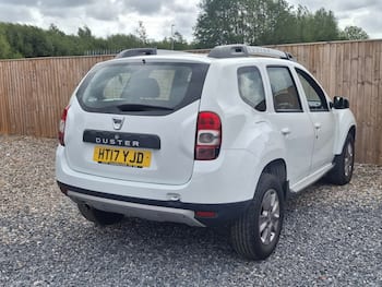 Used Dacia Duster 2017 for sale - 79692074: Photo
