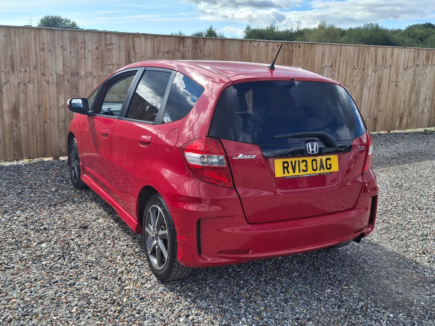 Used Honda Jazz 2013 for sale - 76048762: Photo 6