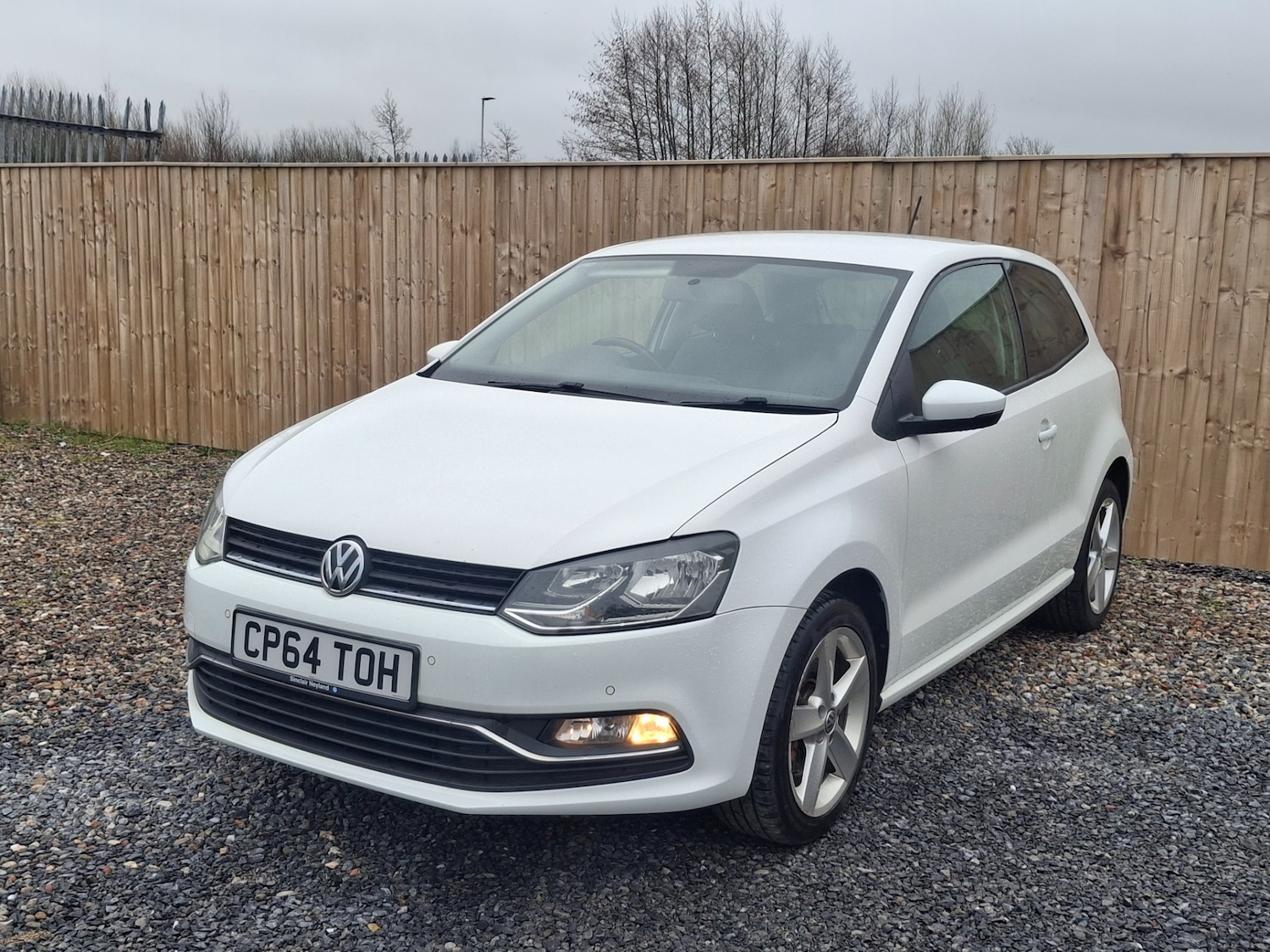 Used Volkswagen Polo 2015 for sale - 77903145: Photo 3