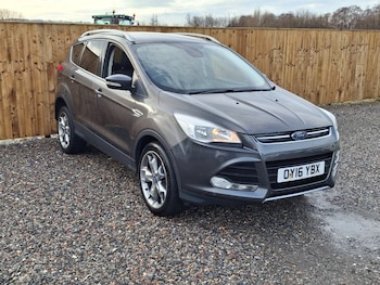 Used Ford Kuga 2016 for sale - 77195722: Photo