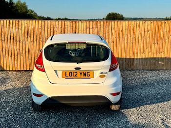 Used Ford Fiesta 2012 for sale - 79184060: Photo