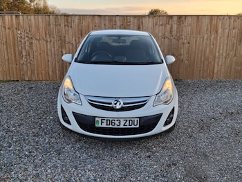 Used Vauxhall Corsa 2013 for sale - 76271613: Photo 2