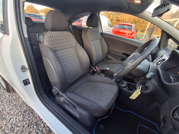 Used Vauxhall Corsa 2013 for sale - 76271613: Photo 9