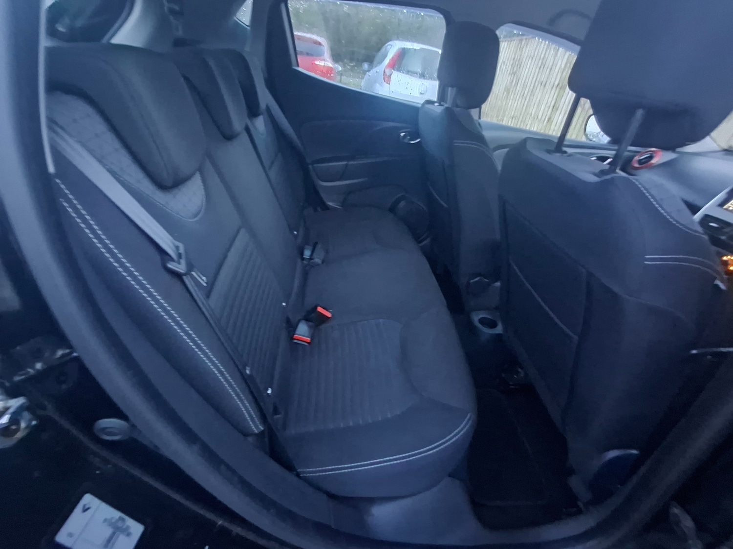 Used Renault Clio 2014 for sale - 76542934: Photo 10