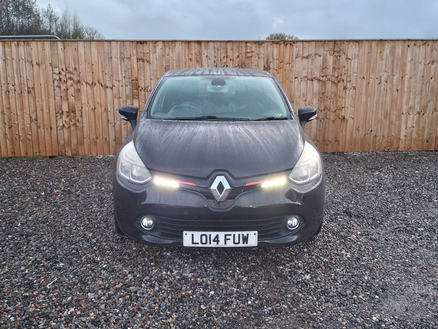 Used Renault Clio 2014 for sale - 76542934: Photo 2