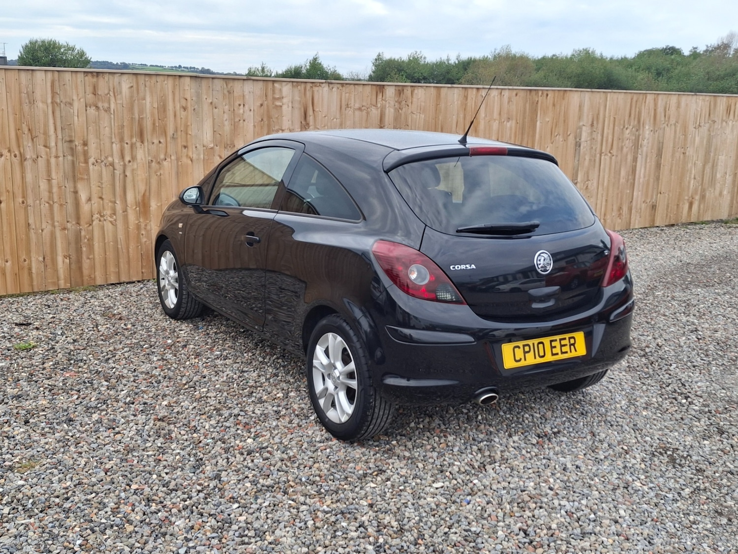 Used Vauxhall Corsa 2010 for sale - 76142407: Photo 6