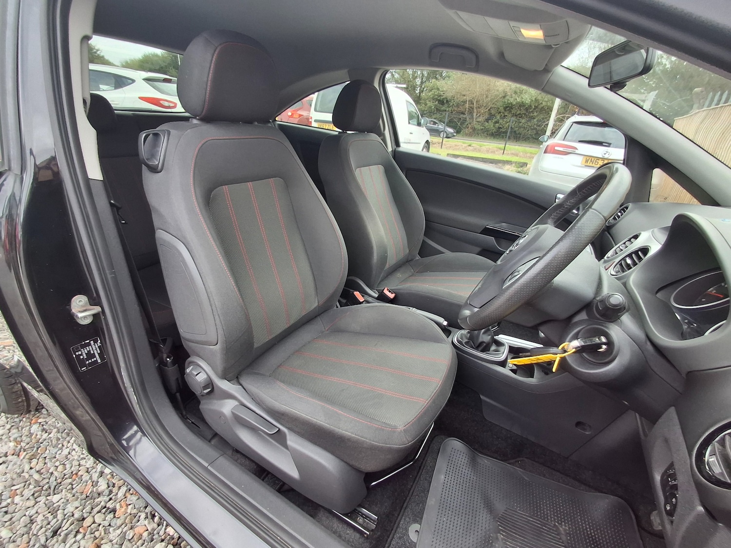 Used Vauxhall Corsa 2010 for sale - 76142407: Photo 9