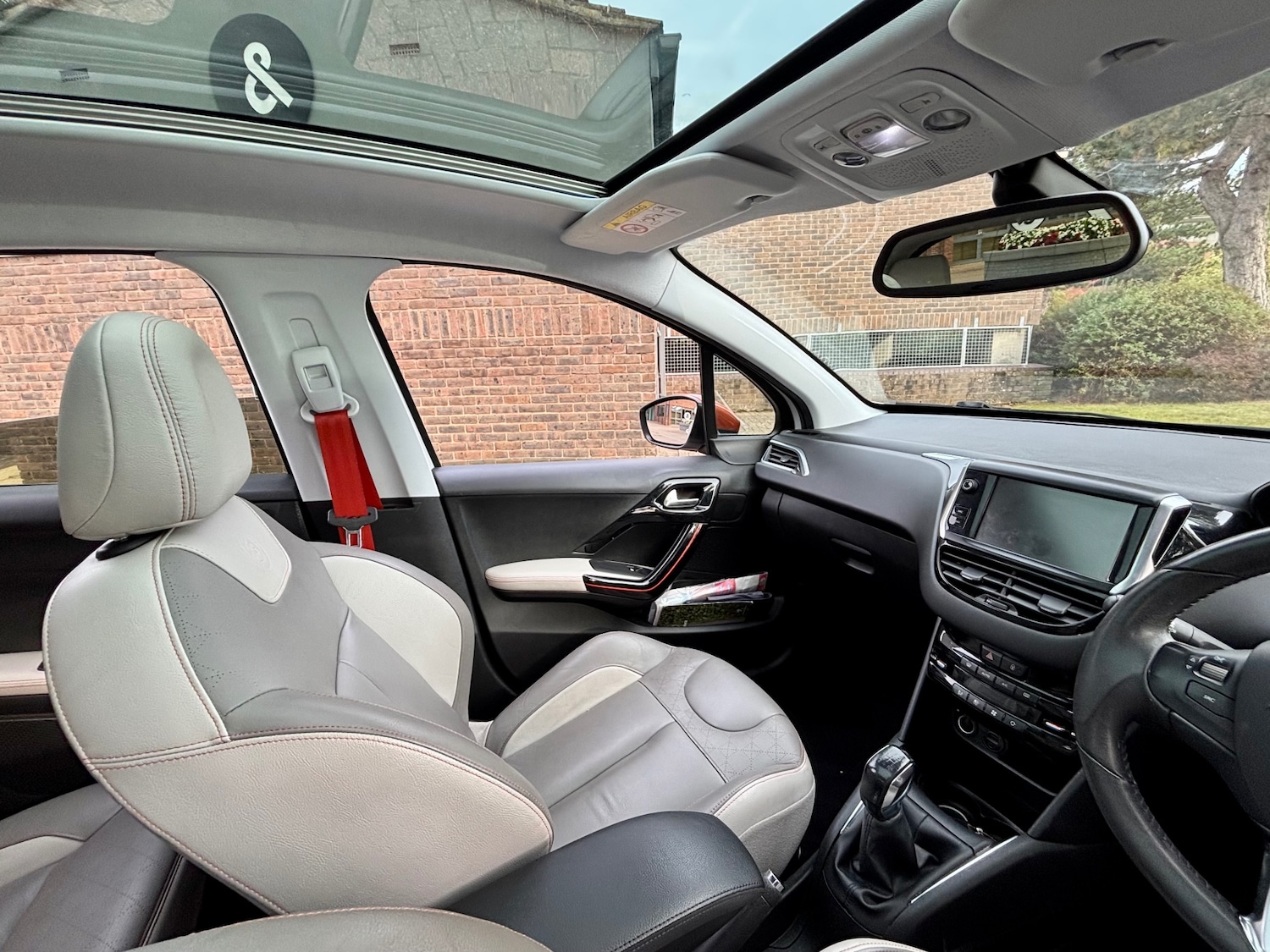 Used Peugeot 208 2016 for sale - 76113945: Photo 12
