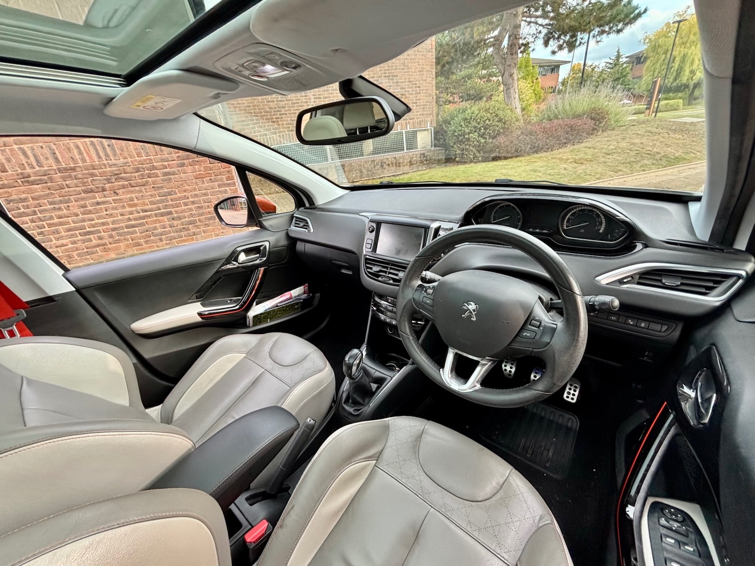 Used Peugeot 208 2016 for sale - 76113945: Photo 13
