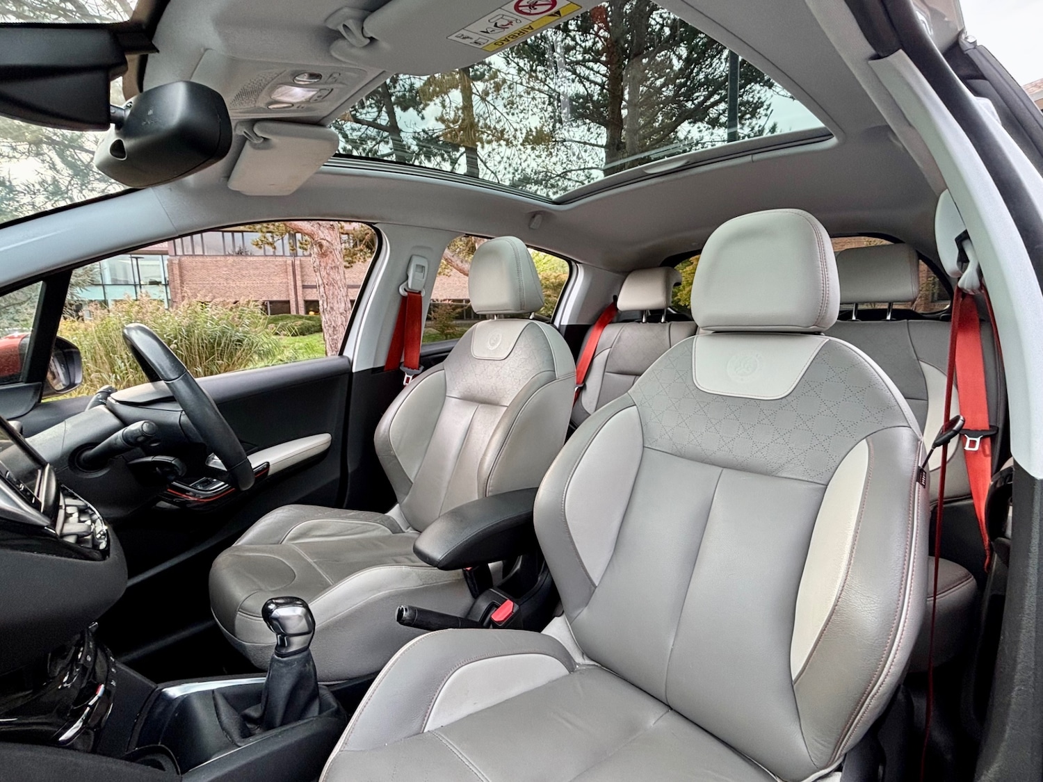 Used Peugeot 208 2016 for sale - 76113945: Photo 15