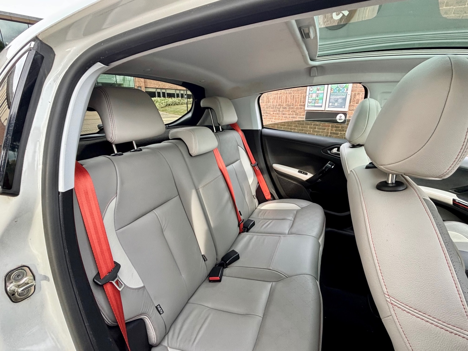 Used Peugeot 208 2016 for sale - 76113945: Photo 17