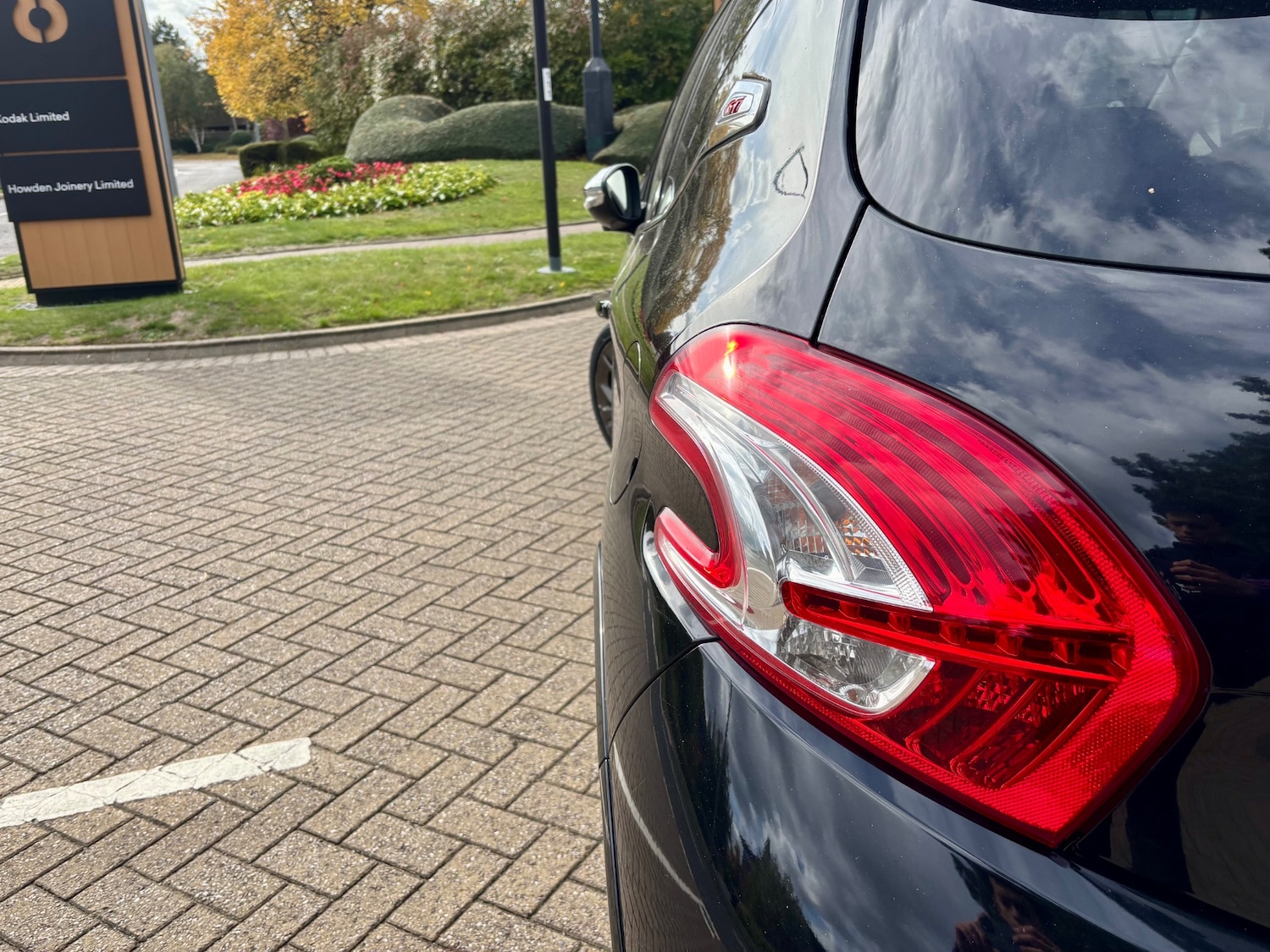 Used Peugeot 208 2015 for sale - 76351838: Photo 12