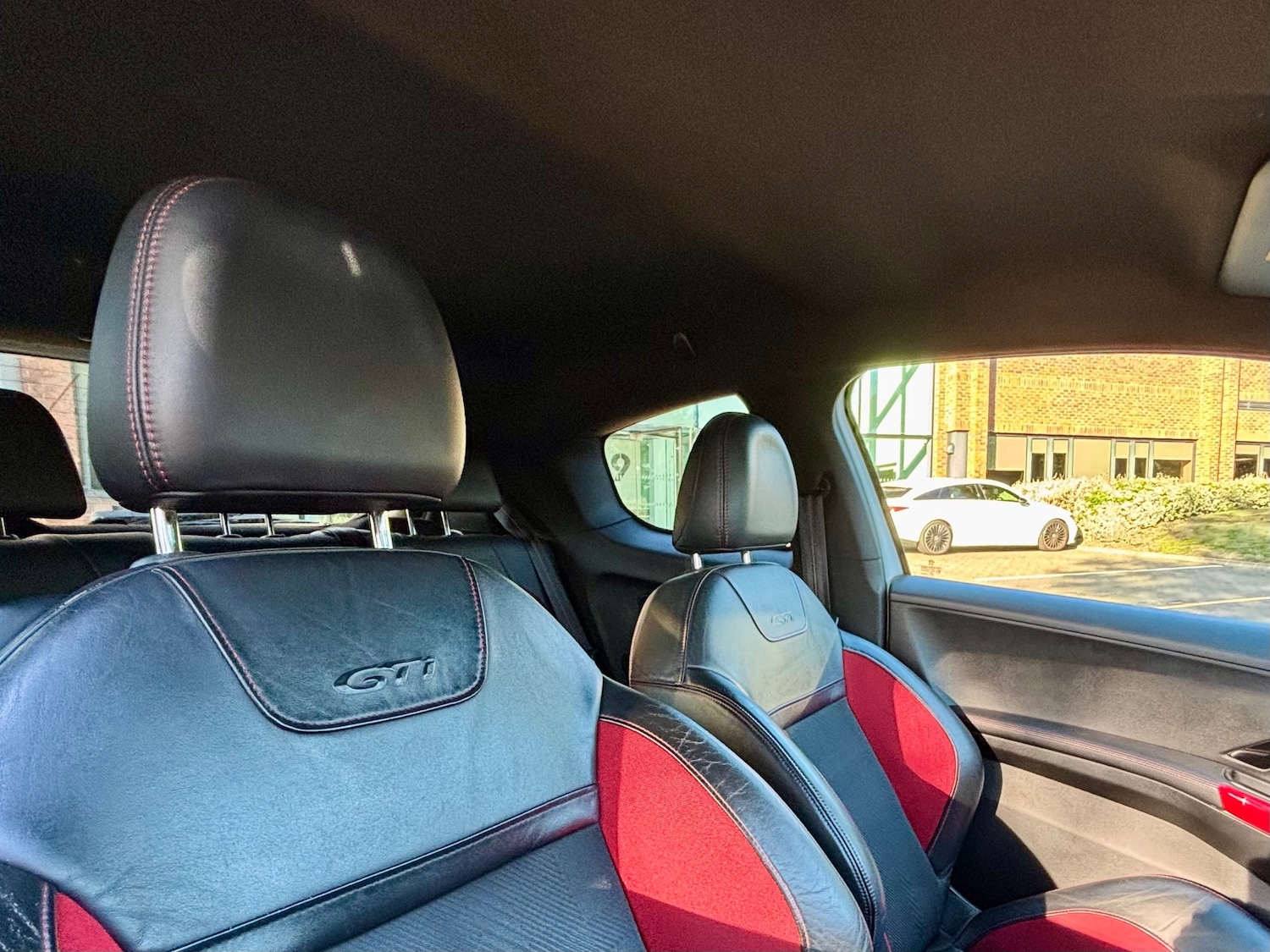 Used Peugeot 208 2015 for sale - 76118354: Photo 18