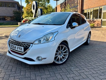 Peugeot - 208