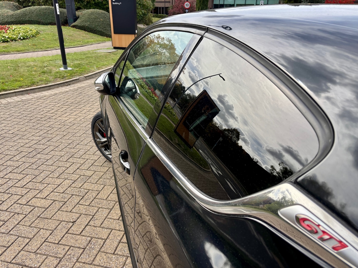 Used Peugeot 208 2015 for sale - 76177638: Photo 10
