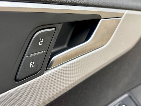 Used Audi A4 2017 for sale - 76157863: Photo 21