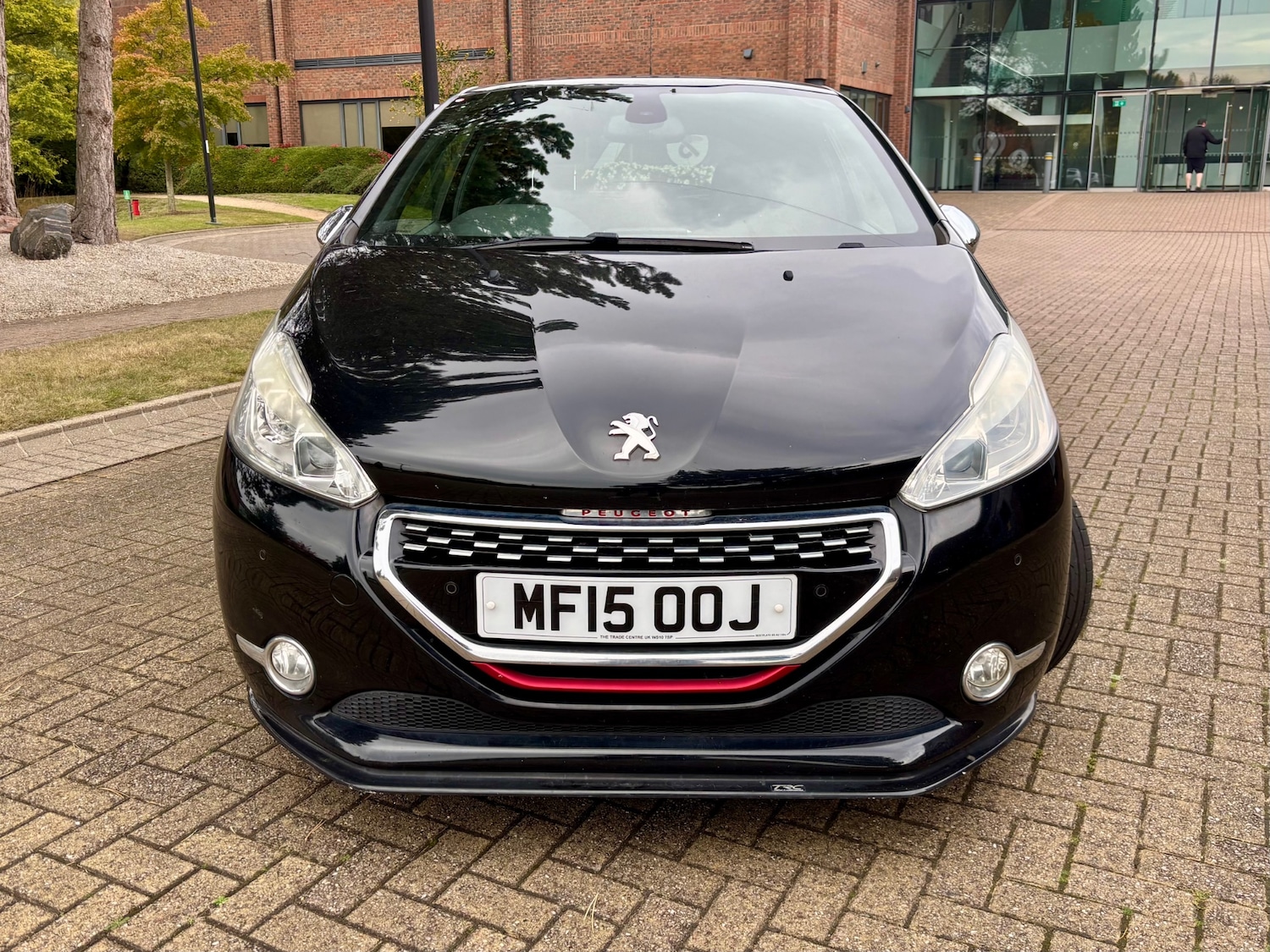 Used Peugeot 208 2016 for sale - 76159264: Photo 2