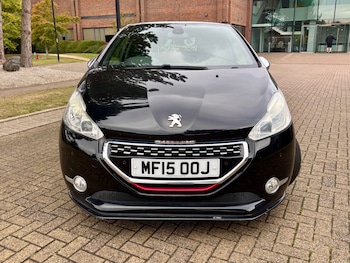 Used Peugeot 208 2016 for sale - 76159264: Photo