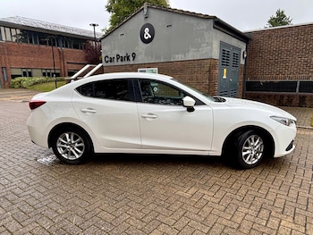 Used Mazda Mazda3 2017 for sale - 76157649: Photo 3