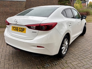 Used Mazda Mazda3 2017 for sale - 76157649: Photo 4