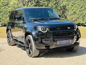 Used Land Rover Defender 2024 for sale - 75884057: Photo