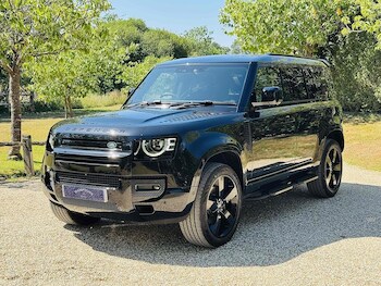 Used Land Rover Defender 2024 for sale - 75884057: Photo