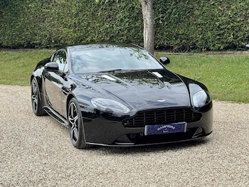 Used Aston Martin Vantage 2015 for sale - 75883353: Photo