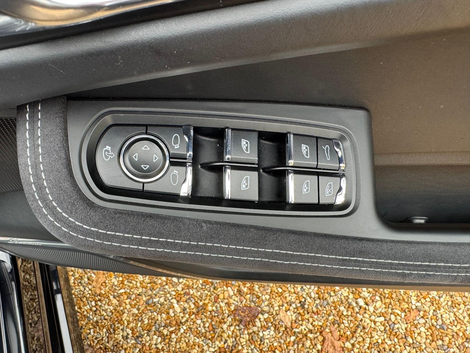 Used Porsche Macan 2017 for sale - 76512531: Photo 21