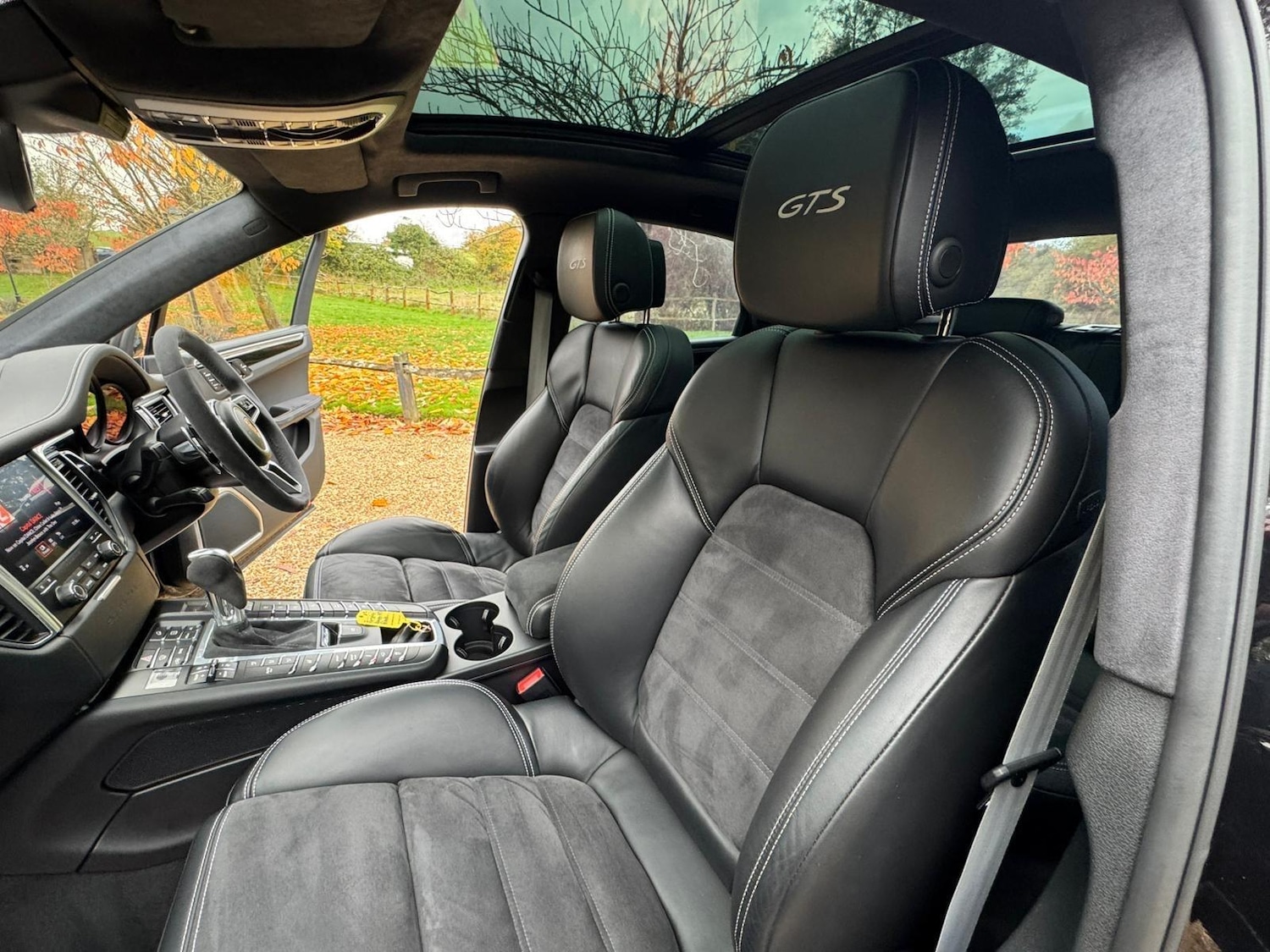 Used Porsche Macan 2017 for sale - 76512531: Photo 23