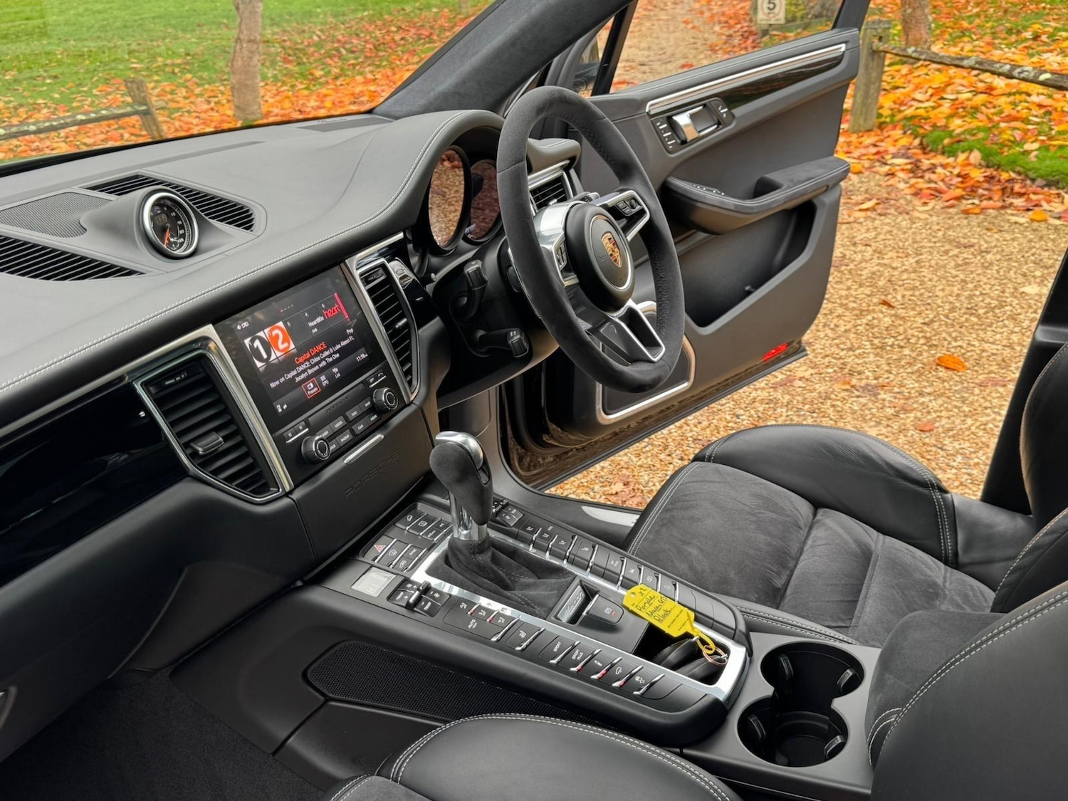 Used Porsche Macan 2017 for sale - 76512531: Photo 30