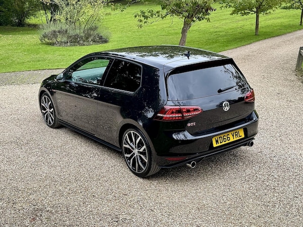 Used Volkswagen Golf 2016 for sale - 76152180: Photo 14