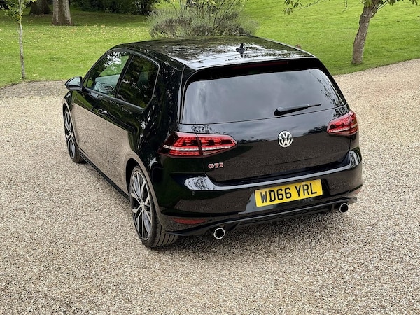 Used Volkswagen Golf 2016 for sale - 76152180: Photo 15