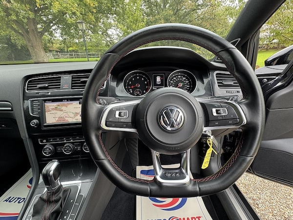 Used Volkswagen Golf 2016 for sale - 76152180: Photo 28
