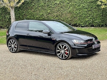 Used Volkswagen Golf 2016 for sale - 76152180: Photo 3