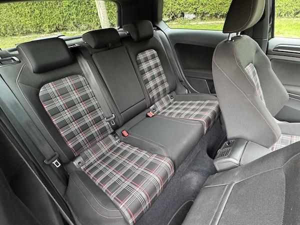 Used Volkswagen Golf 2016 for sale - 76152180: Photo 40