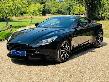 Used Aston Martin DB11 2018 for sale - 75883747: Photo