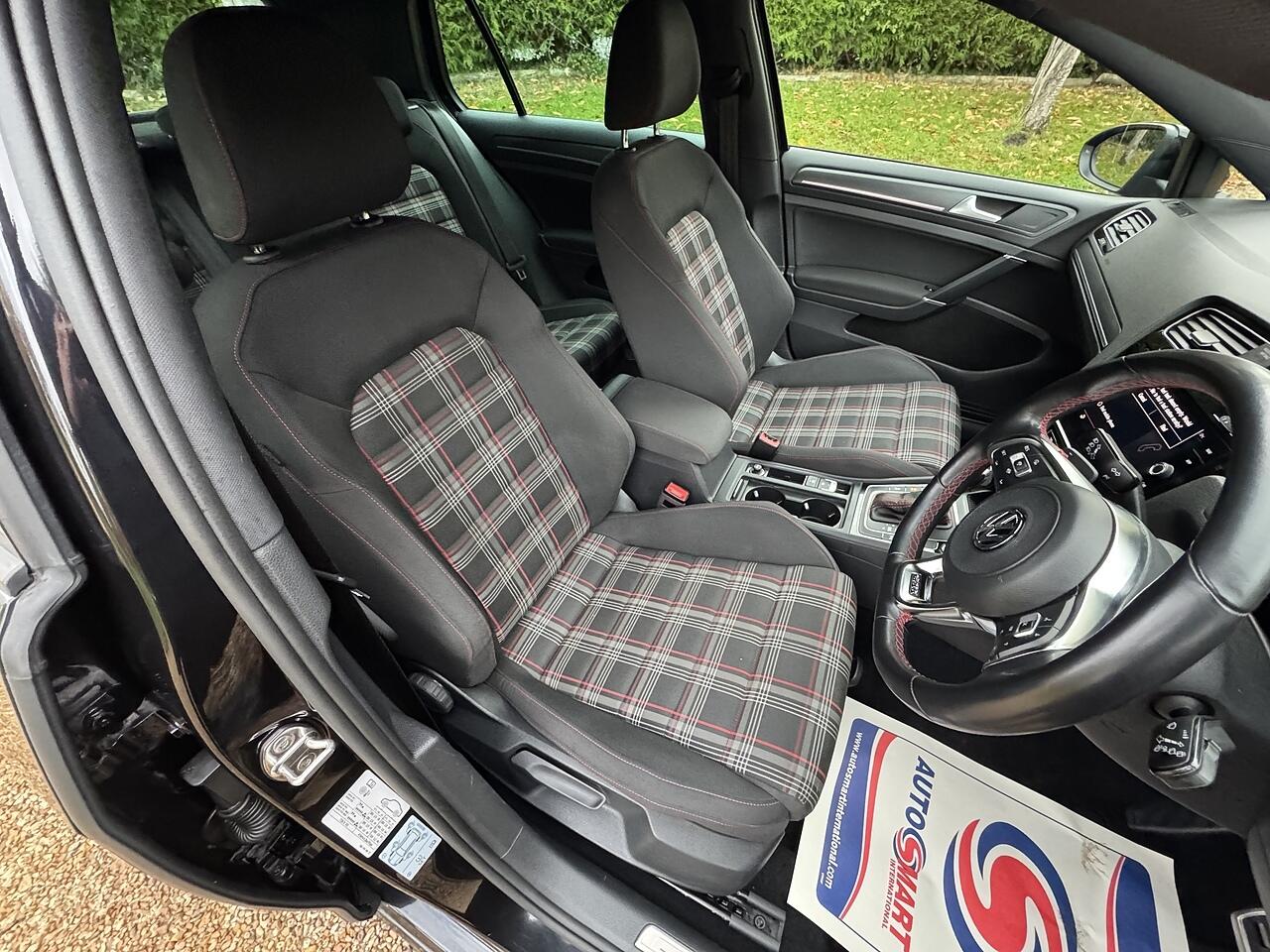 Used Volkswagen Golf 2019 for sale - 76424632: Photo 21