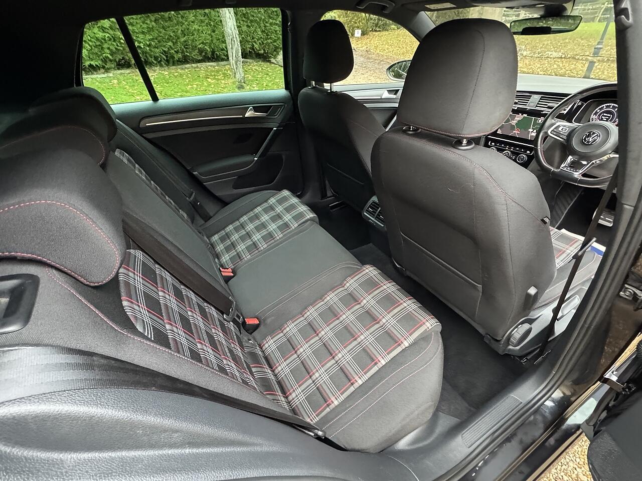 Used Volkswagen Golf 2019 for sale - 76424632: Photo 35