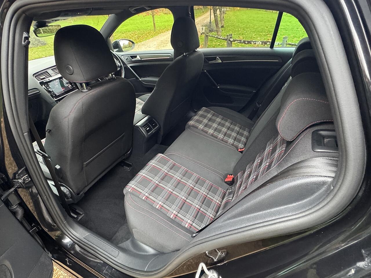 Used Volkswagen Golf 2019 for sale - 76424632: Photo 37