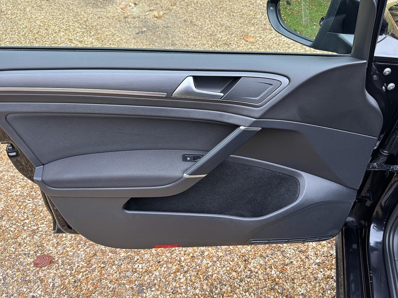 Used Volkswagen Golf 2019 for sale - 76424632: Photo 40