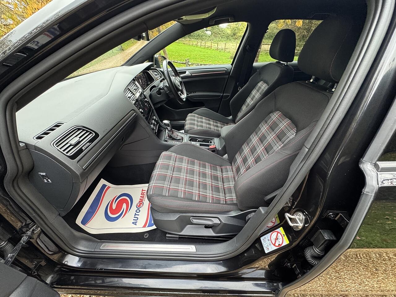 Used Volkswagen Golf 2019 for sale - 76424632: Photo 42