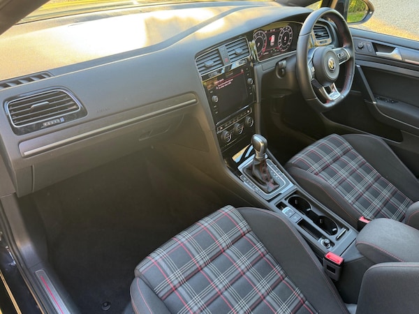 Used Volkswagen Golf 2019 for sale - 76072724: Photo 11