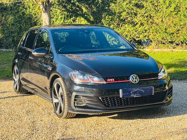Used Volkswagen Golf 2019 for sale - 76072724: Photo 2