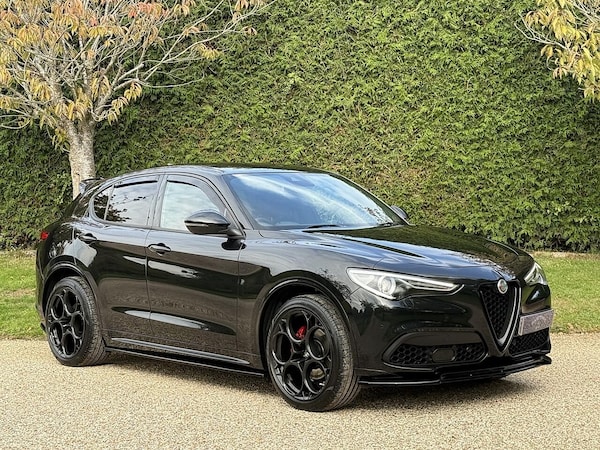 Used Alfa Romeo Stelvio 2022 for sale - 76189140: Photo 2