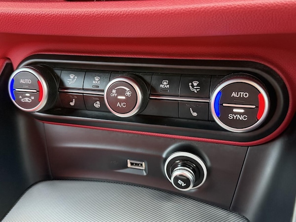Used Alfa Romeo Stelvio 2022 for sale - 76189140: Photo 61