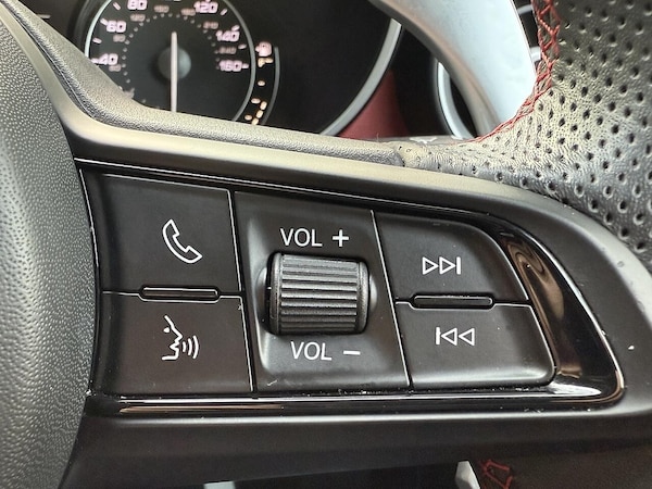 Used Alfa Romeo Stelvio 2022 for sale - 76189140: Photo 63