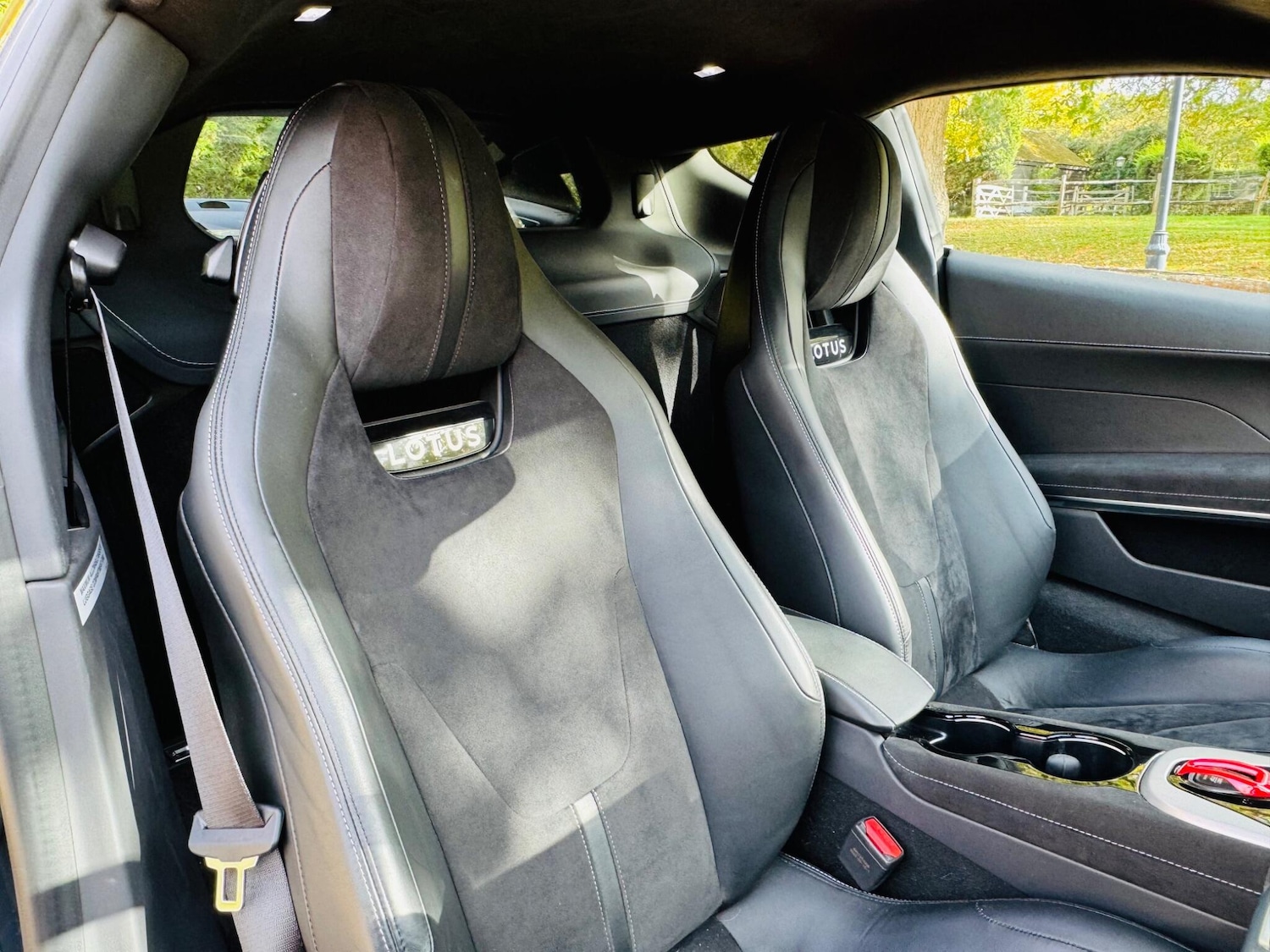 Used Lotus Emira 2023 for sale - 76360121: Photo 13